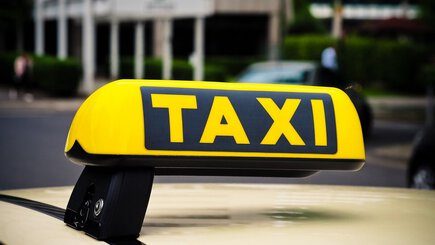 Die besten Taxiunternehmen in Lübeck. Bewertungen und Preise in Deutschland